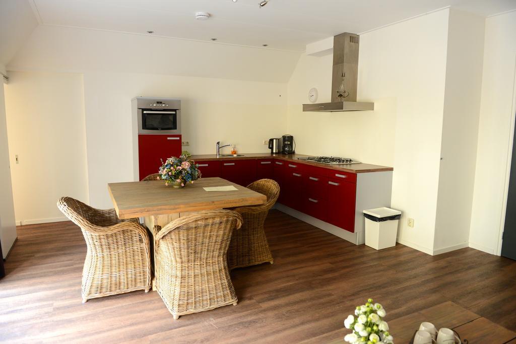 Appartementen Verhuur De Trijehoek Stiens エクステリア 写真