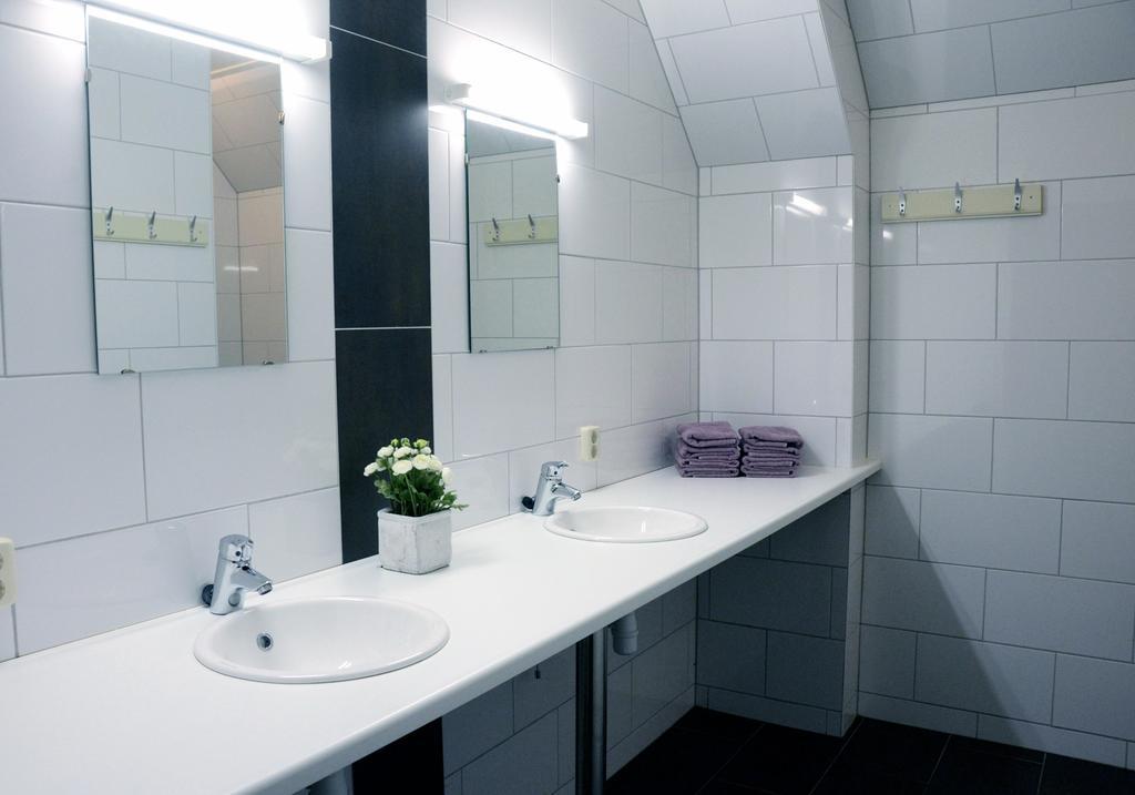 Appartementen Verhuur De Trijehoek Stiens エクステリア 写真