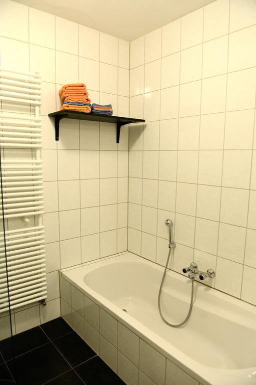 Appartementen Verhuur De Trijehoek Stiens エクステリア 写真